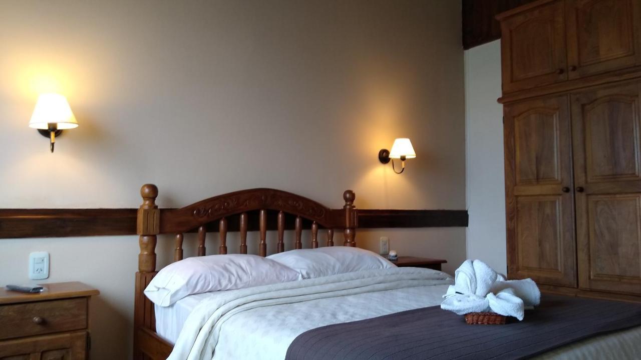 Altos De Soberana Hotell El Calafate Exteriör bild